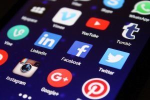 Comment optimiser les stratégies d’entreprise grâce aux réseaux sociaux ?